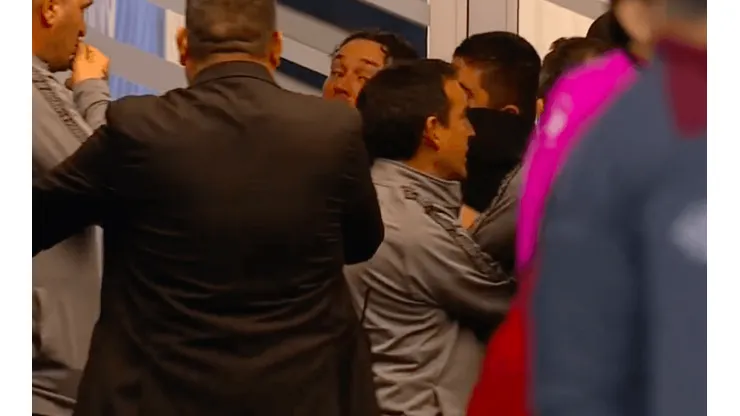 Gabriel Milito explotó y repartió combos al cuerpo técnico de Central Córdoba