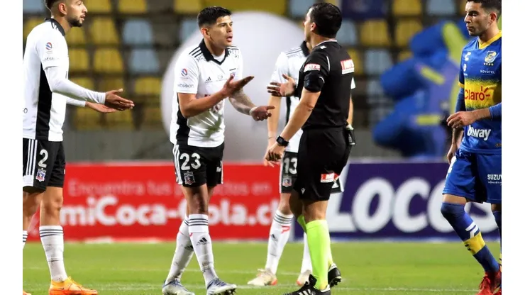 Esteban Pavez se quejó del arbitraje tras su expulsión en el empate con Everton