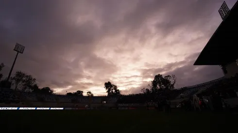 Sin luz se encuentra el estadio Sausalito en Viña del Mar.