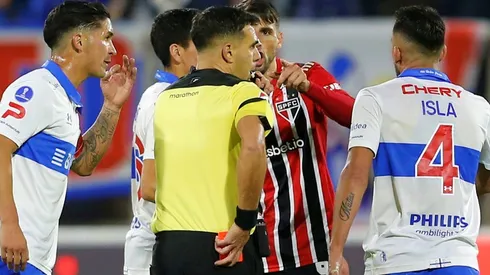 Rogério Ceni criticó el comportamiento del árbitro Christian Ferreyra en la polémica victoria de Sao Paulo sobre Universidad Católica en Santiago de Chile