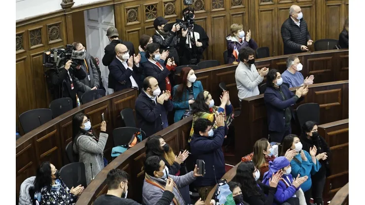 ¿Quiénes fueron invitados al cierre de la Convención Constitucional?
