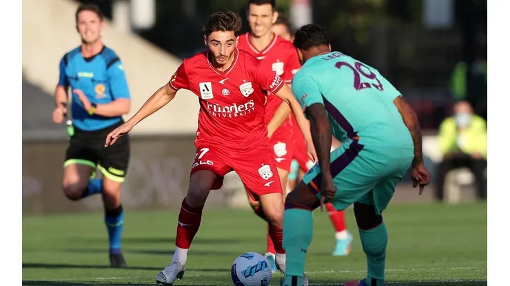 Josh Cavallo fue el primer futbolista en activo en reconocer su homosexualidad