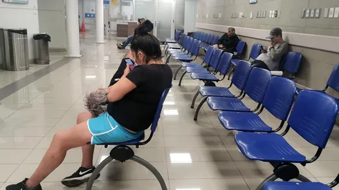 Clínicas acusan que Isapres y Fonasa les adeudan cerca de US$700 millones