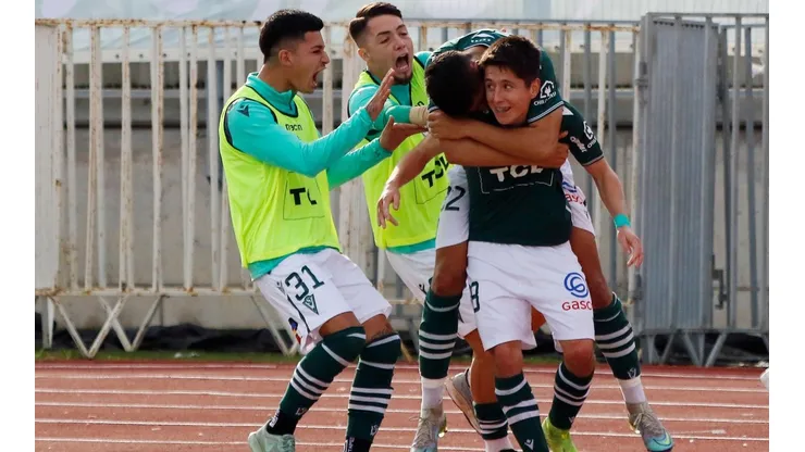 Wanderers está en una compleja situación en el ascenso chileno