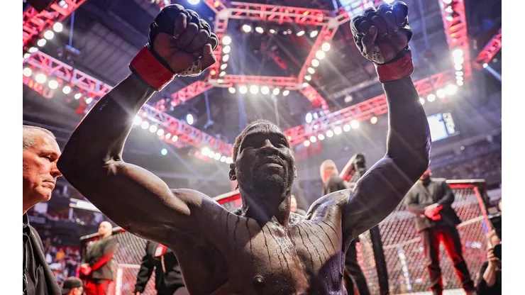 Adesanya quiere seguir dominando en el peso mediano de la UFC