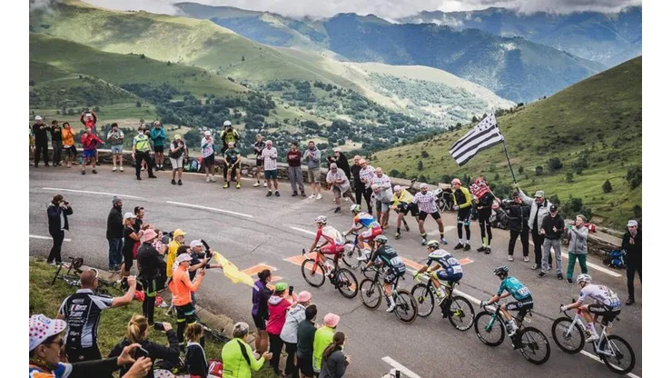 El Tour de Francia es uno de los espectáculos más impresionantes del mundo
