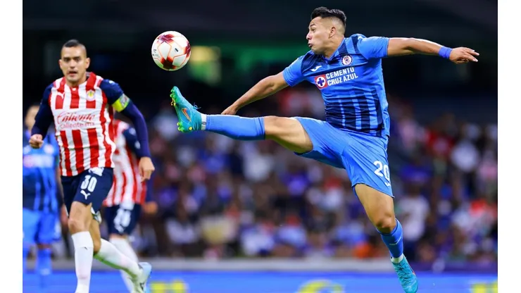 Iván Morales se quedará en Cruz Azul