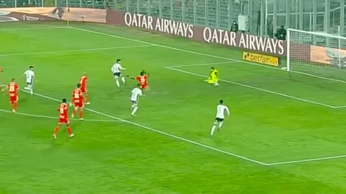 Pablo Solari vuelve a sonreír en Colo Colo y anota ante el Inter de Porto Alegre