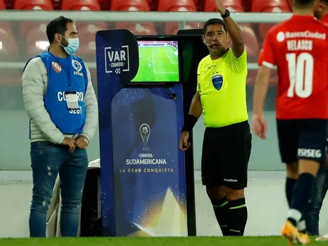 ¿Ayuda a Colo Colo y la UC? El VAR debuta en Sudamericana