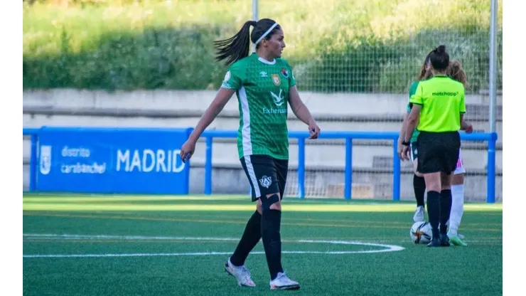 Santi sigue en España y renueva con el Cacereño hasta 2023