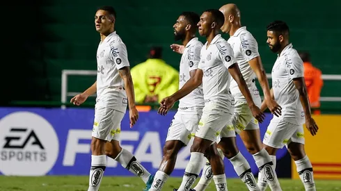 El Santos clasificó escandalosamente en Copa Sudamericana