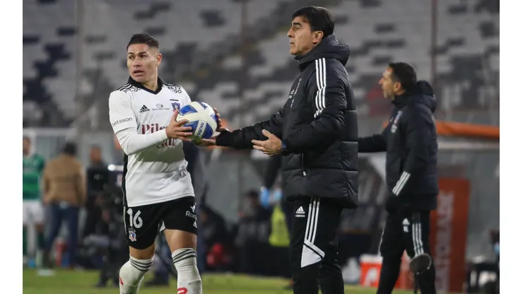 Gustavo Quinteros quiere dar el gran golpe con Colo Colo en Sudamericana