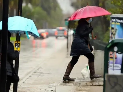 ¿A qué hora llueve este lunes en la Región Metropolitana?