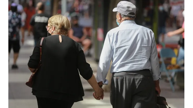 ¿Qué bonos hay para adultos mayores?