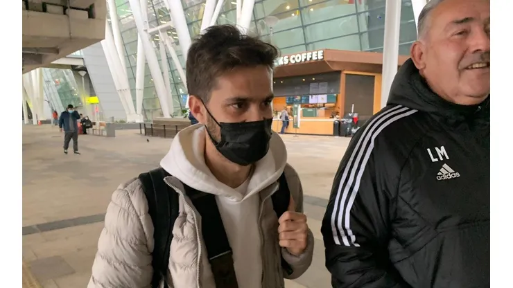 El extremo argentino dejó Vélez y ya está en Chile para reforzar el equipo de Gustavo Quinteros.