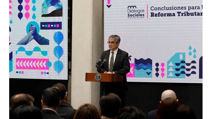 Ministro de Hacienda, Mario Marcel presentando la reforma tributaria