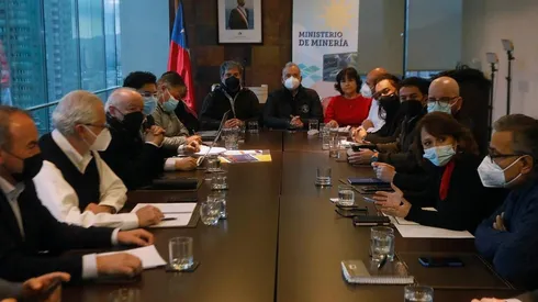 La reunión en la que se logró el acuerdo entre el Gobierno y los sindicatos de Codelco