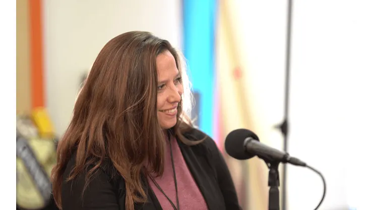 La ministra del deporte, Alexandra Benado, hablará en Primera Ronda sobre la vigencia de la ley de profesionalización de los clubes en el fútbol femenino, Santiago 2023, los desafíos del deporte chileno y más.