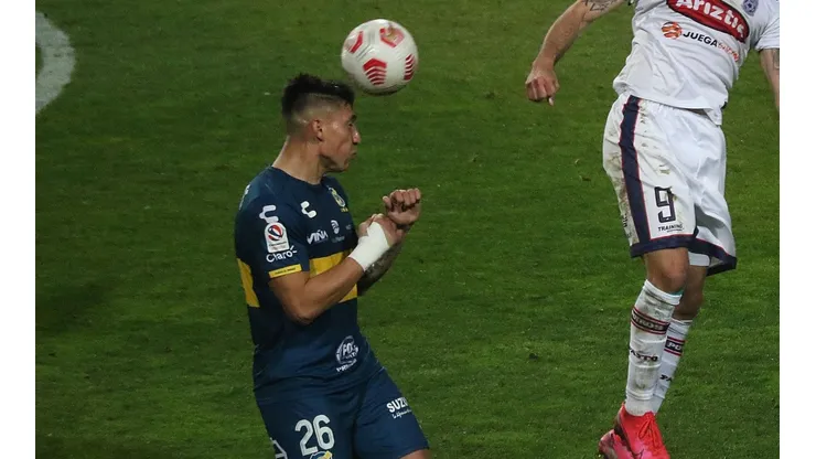 Sebastián Pereira aparece como chance para Colo Colo