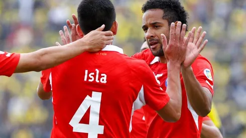 Beausejour aplaudió la decisión de Isla de venir al fútbol chileno