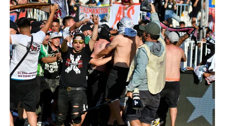 Los hinchas de Colo Colo tuvieron un mal comportamiento en Antofagasta, al término del pasado Campeonato Nacional