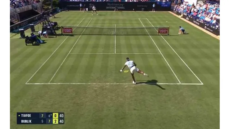 Tiafoe dio la vuelta al mundo con su servicio