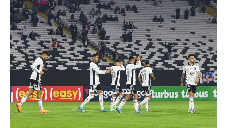 Colo Colo sigue buscando caras nuevas de cara al duelo ante Inter de Porto Alegre