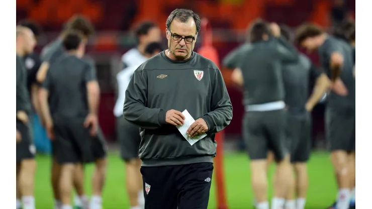 Marcelo Bielsa espera los resultados de las elecciones para sellar su regreso al Athletic de Bilbao.