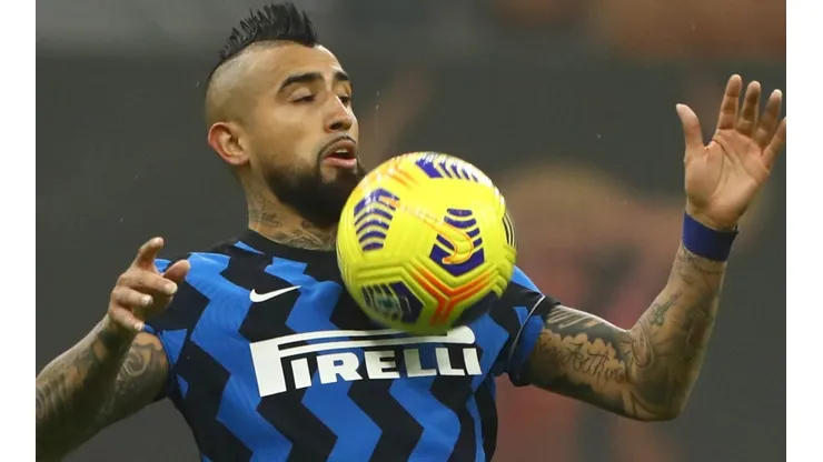 Prensa italiana loca con revelación de Olé sobre Arturo Vidal.