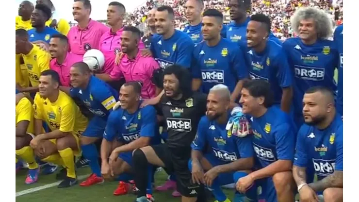 Vidal y Zamorano en el mismo equipo: triunfo de los amigos de Roberto Carlos en Miami.