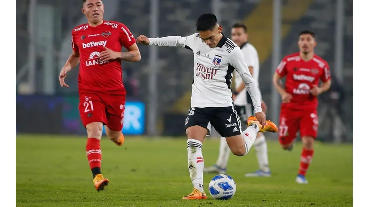 Joan Cruz vuelve a la titularidad en Colo Colo para la Copa Chile