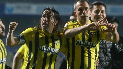 Fernández Vial venció a O'Higgins con golazo de Vranjicán tras pase delicioso de Arturo Sanhueza.