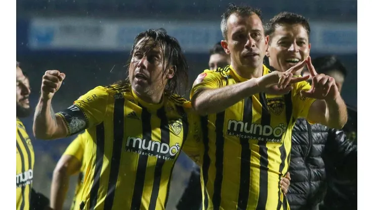 Fernández Vial venció a O'Higgins con golazo de Vranjicán tras pase delicioso de Arturo Sanhueza.