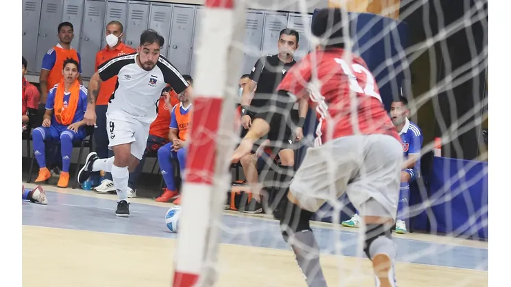 Colo Colo y la U lucharán por la disputa por el título ante Recoleta.