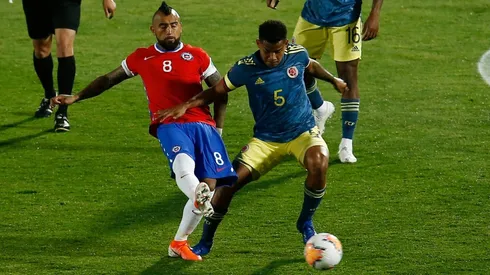 Vidal recibió una particular invitación para jugar en Colombia.