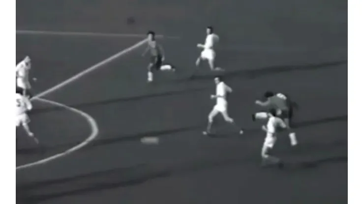 Eladio Rojas le dio a Chile un tercer lugar en el Mundial de 1962 con un golazo.