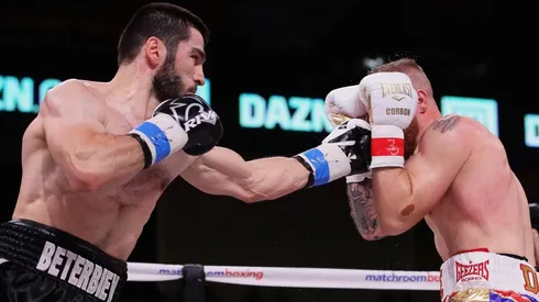 Beterbiev ha tenido una carrera dominante, ganando todas sus peleas por KO