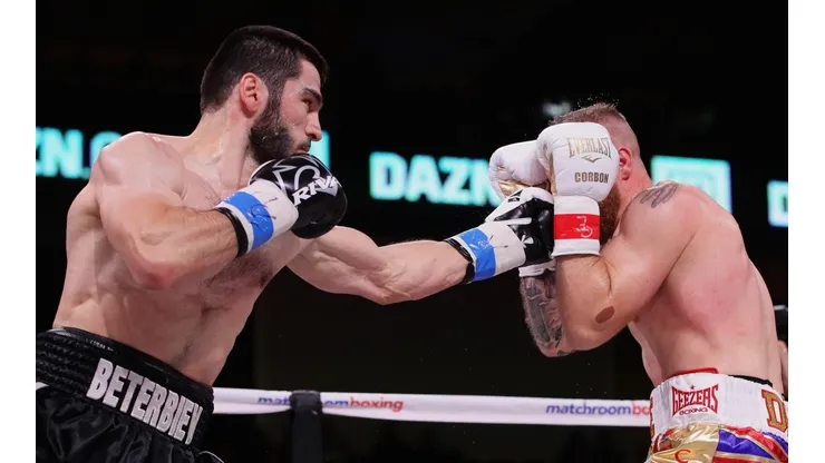 Beterbiev ha tenido una carrera dominante, ganando todas sus peleas por KO