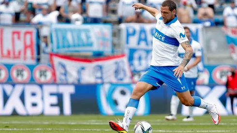 Universidad Católica festeja el regreso de Luciano Aued.