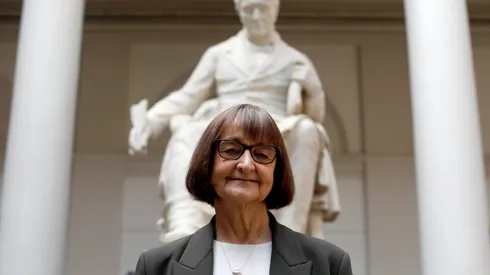 Rosa Devés, rectora de la Universidad de Chile