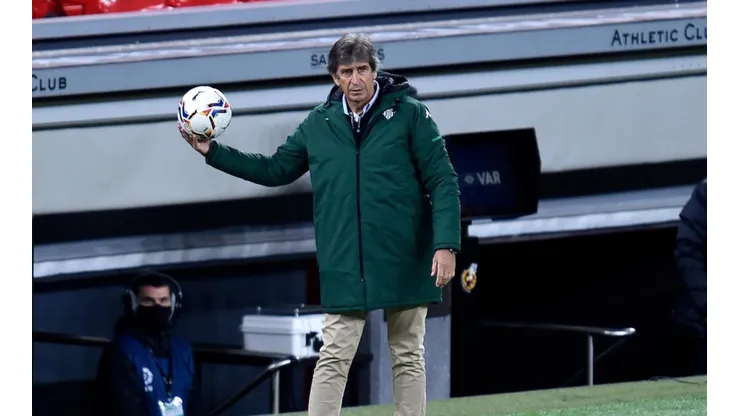 Dos clubes mostraron interés por Pellegrini y se activaron las alarmas en Sevilla