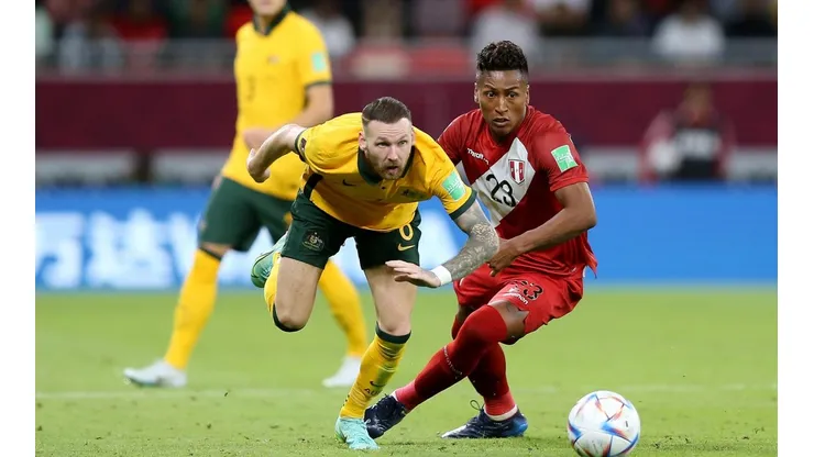 La selección de Perú tuvo que enfrentarse a una sólida Australia.