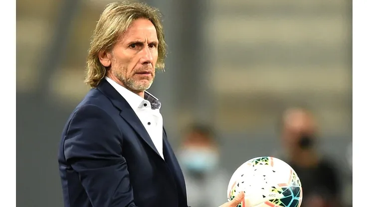 Gareca deja en duda su continuidad en la selección peruana tras la derrota en el repechaje.