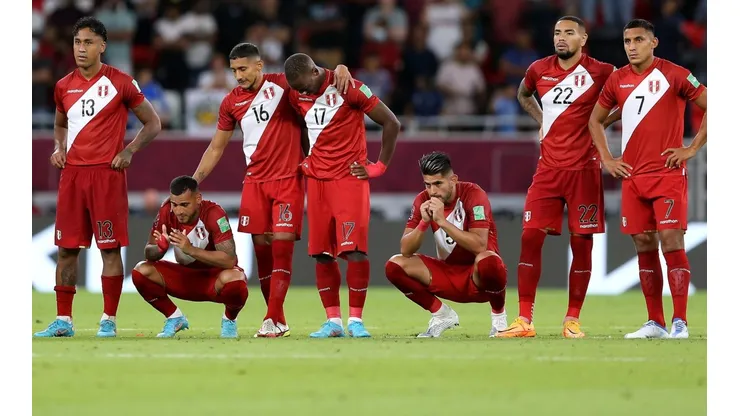 Prensa peruana lamenta la eliminación de su selección en el repechaje camino a Qatar 2022.