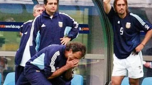 Bielsa lamenta la eliminación con Argentina en el 2002