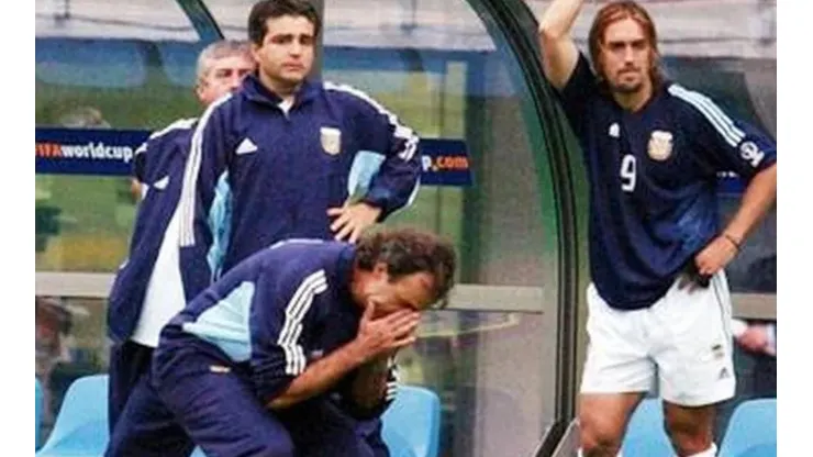 Bielsa lamenta la eliminación con Argentina en el 2002