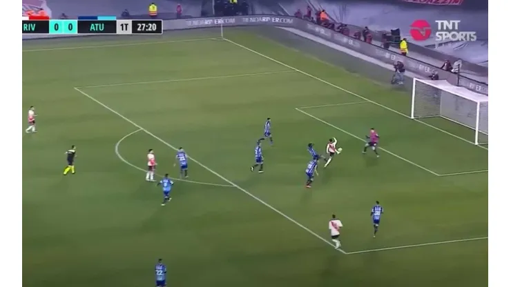 Carlos Lampe fue la figura de Atlético Tucumán