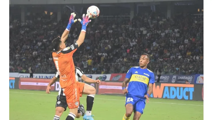 Toselli le puso candado a su arco ante Boca