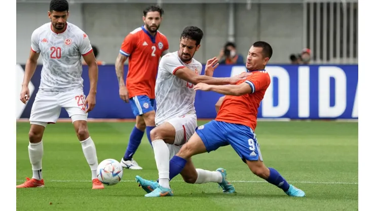 Meneses no podrá jugar en el último partido de la Copa Kirin
