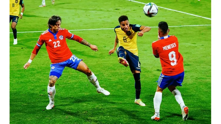 Patricio Yáñez advierte por la "señora FIFA", pero llama a estar atentos por si hay que ir al Mundial.